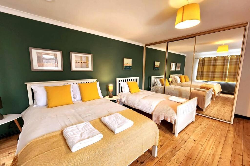 Paradigm Villa, Oxford,5 Bedroom, 4 Free Parking Spaces Holiday home