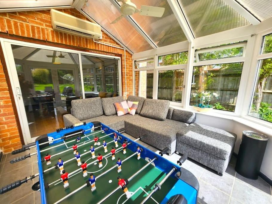 Holiday home Paradigm Villa, Oxford,5 Bedroom, 4 Free Parking Spaces