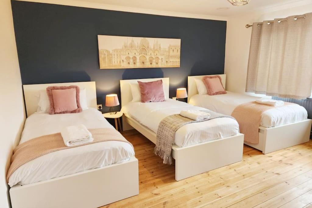 Paradigm Villa, Oxford,5 Bedroom, 4 Free Parking Spaces *